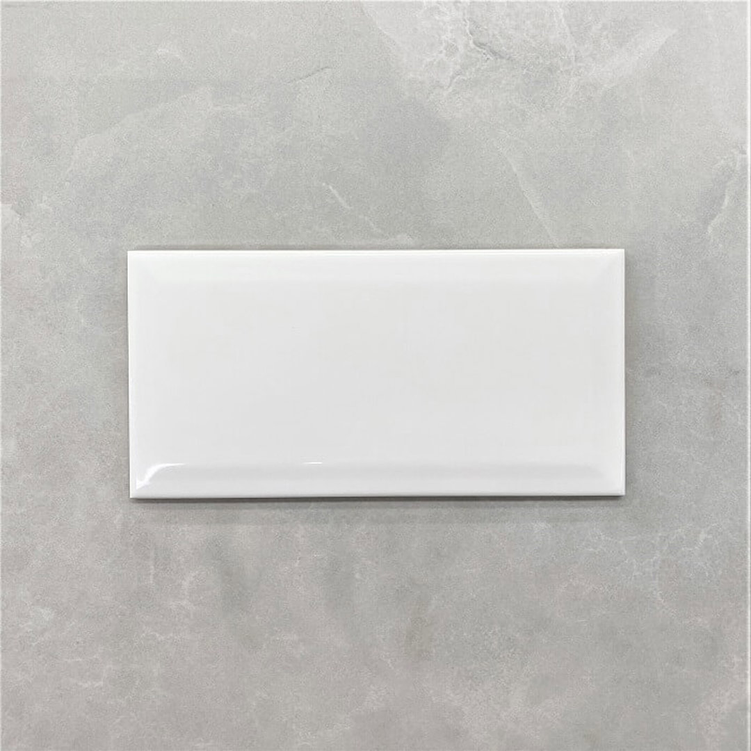 Bevelled Edge White Gloss Ceramic Subway Wall Tile 4112 200 × 100 mm