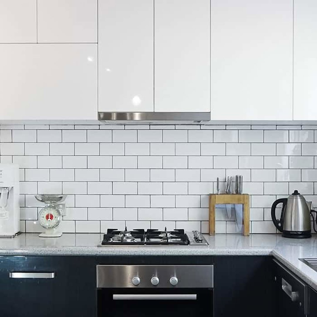 Gloss White Ceramic Subway Wall Tile 4106 200 × 100 mm